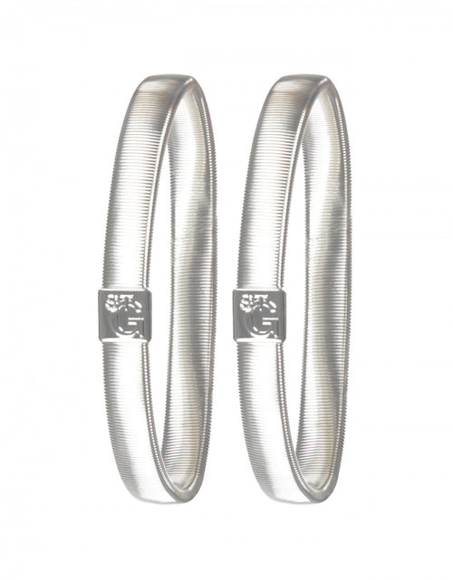 Stylish sleeve holders | Design