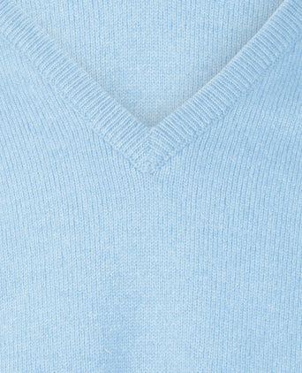 William Lockie V-neck Lambswool Pullover | BlueSky