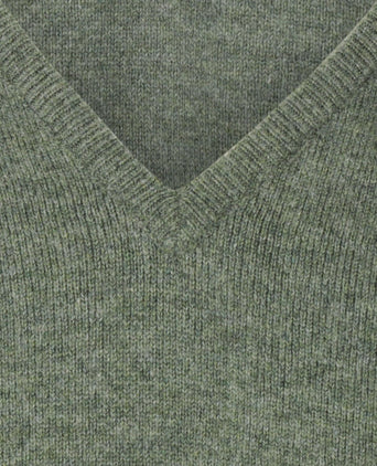 Pullover Lambswool dutch fit v-neck | Landscape