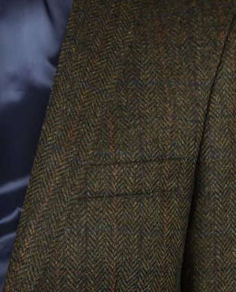 Tweed Colbert | Bruin