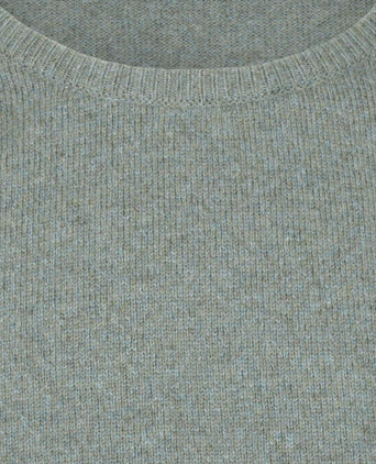 William Lockie Round Neck Lambswool *Sale* | Caspian/Landscape