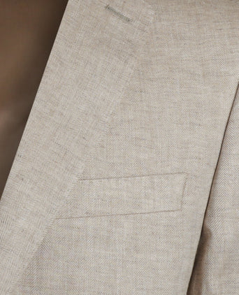 Colbert Linnen | Bruin